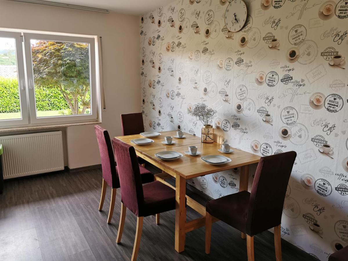 Gemuetliche 90 Qm Wohnung In Saarburg, Zentral Gelegen, Garten Mit Aussicht, Separater Eingang Kültér fotó