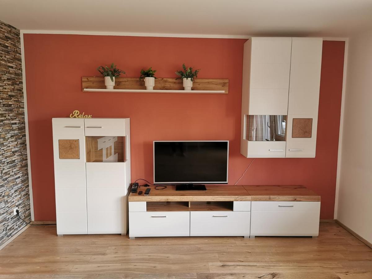 Gemuetliche 90 Qm Wohnung In Saarburg, Zentral Gelegen, Garten Mit Aussicht, Separater Eingang Kültér fotó