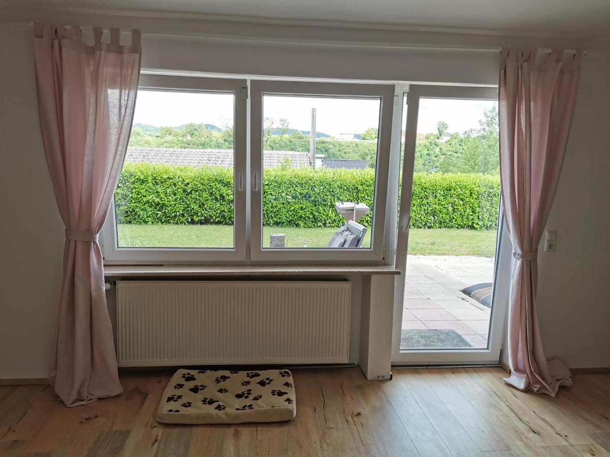 Gemuetliche 90 Qm Wohnung In Saarburg, Zentral Gelegen, Garten Mit Aussicht, Separater Eingang Kültér fotó