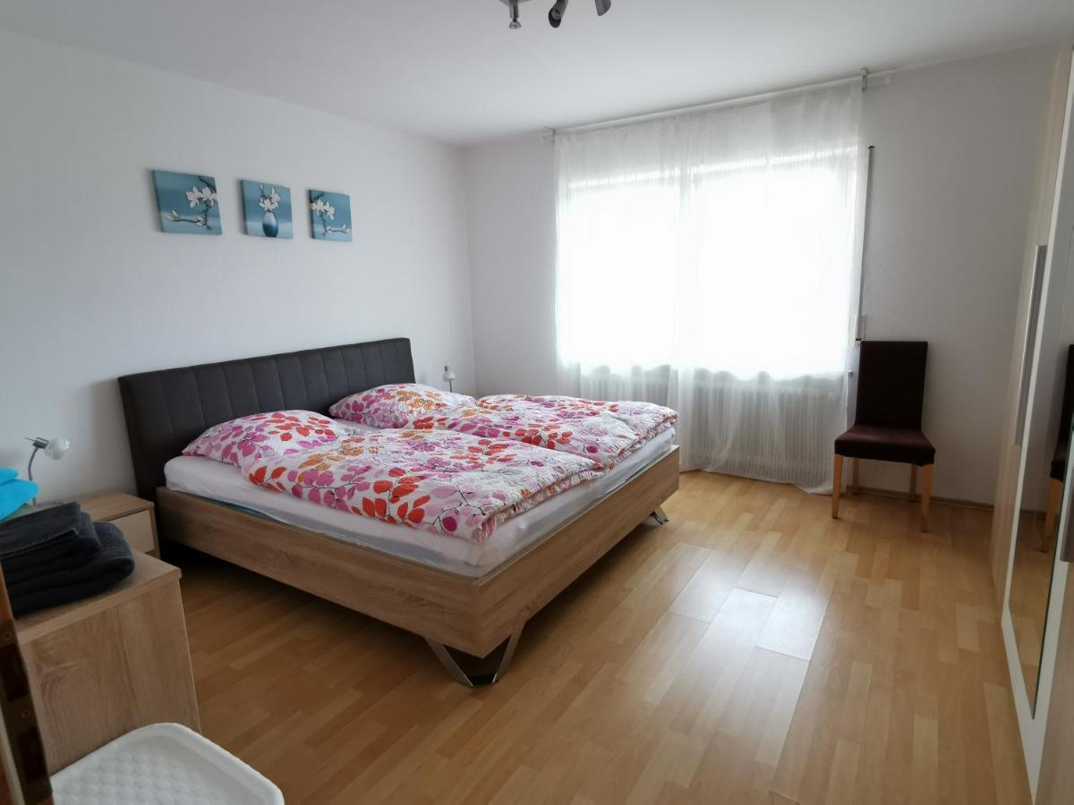 Gemuetliche 90 Qm Wohnung In Saarburg, Zentral Gelegen, Garten Mit Aussicht, Separater Eingang Kültér fotó