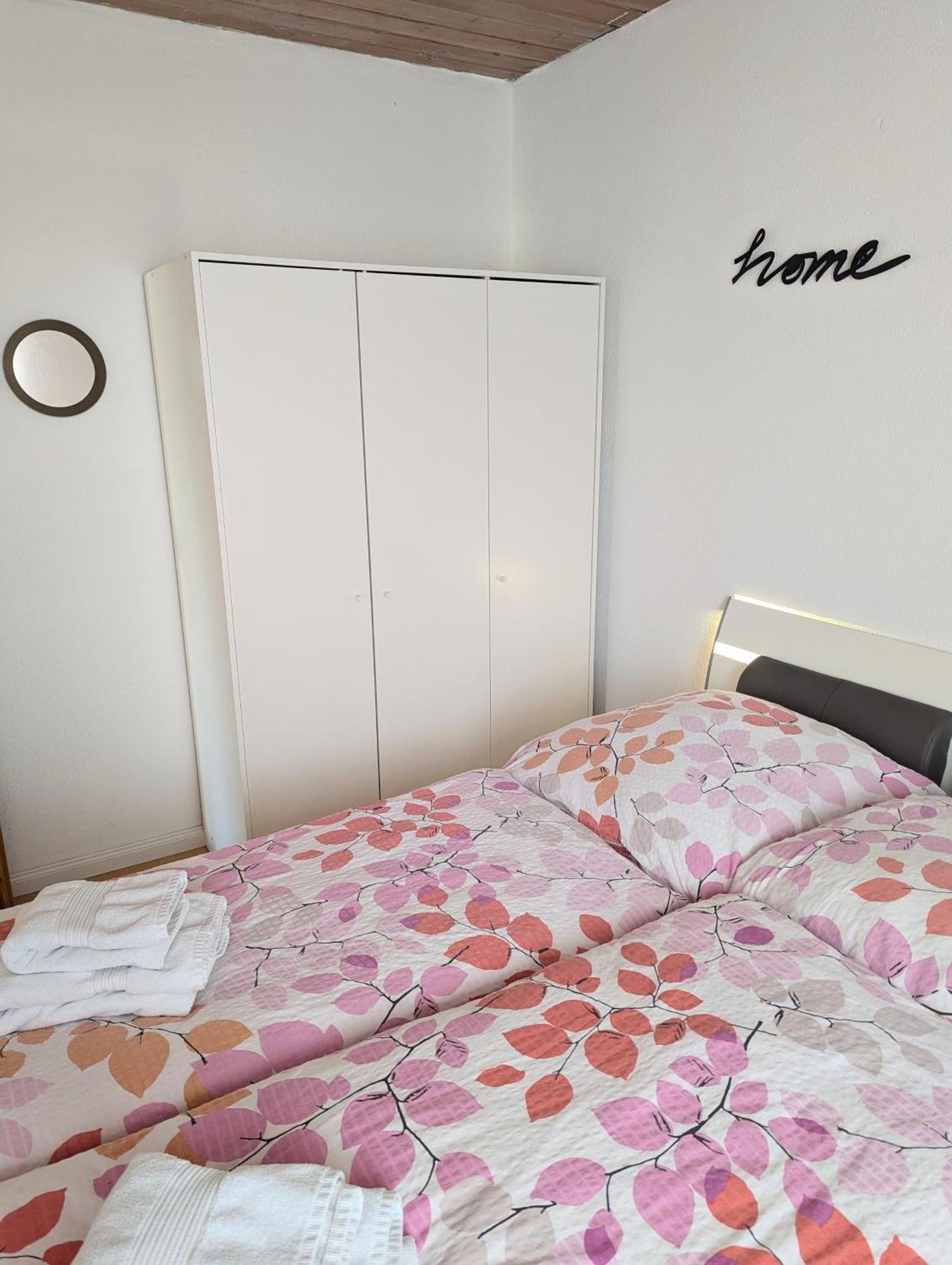 Gemuetliche 90 Qm Wohnung In Saarburg, Zentral Gelegen, Garten Mit Aussicht, Separater Eingang Kültér fotó